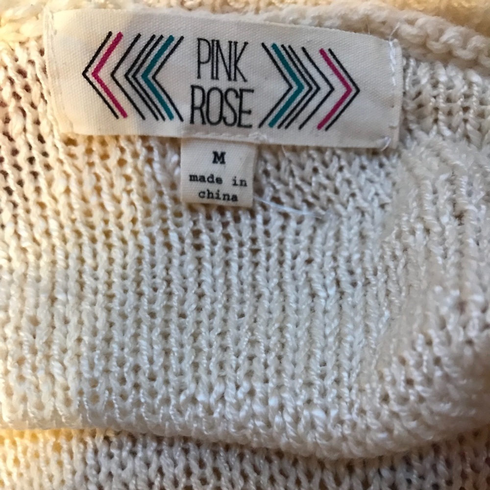 NWOT Pink Rose Cream Sweater Size Medium - Picture 5 of 6